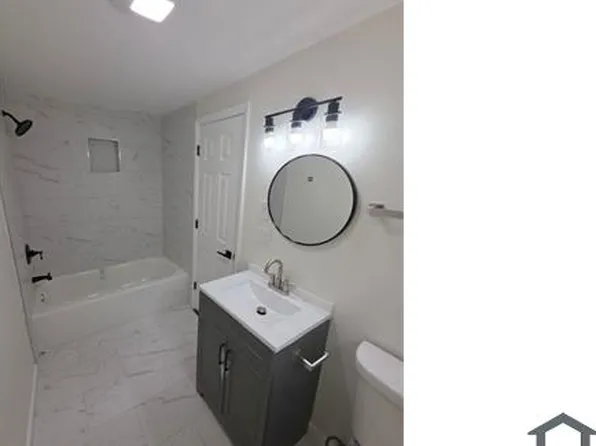17805 Hazelwood Ave, Maple Heights, OH 44137