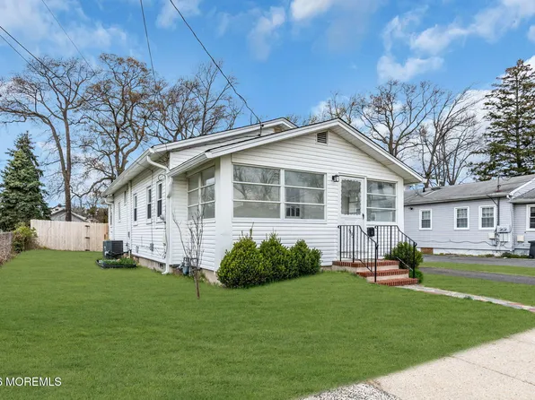 1232 Pine Tree Way, Belmar, NJ 07719