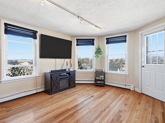 5th image of 49 Sagamore Ave APT 3A
