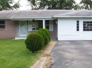 8679 New Bunkum Rd, Caseyville, IL 62232