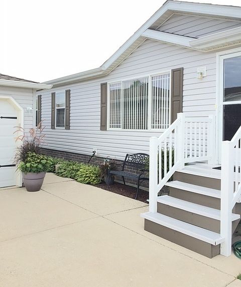 1st image of 10915 Turnberry Dr
