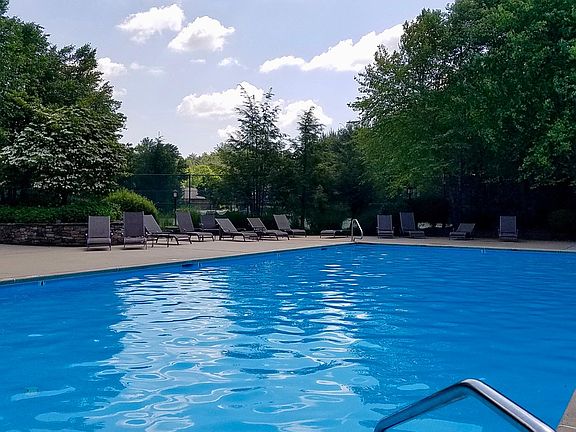 3rd image of 4404 Wood Duck Way