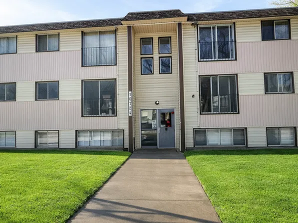 10724 105th St NW, Edmonton, AB T5H 2X2