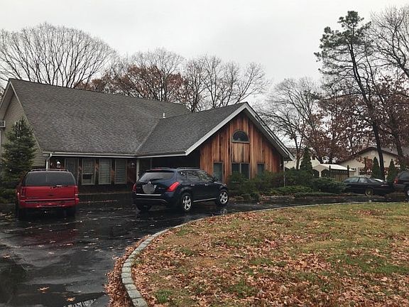 4th image of 65 Morris Ave