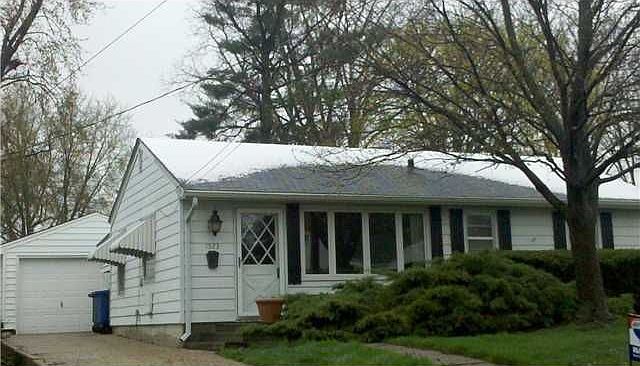 2nd image of 1523 Arthur Ave