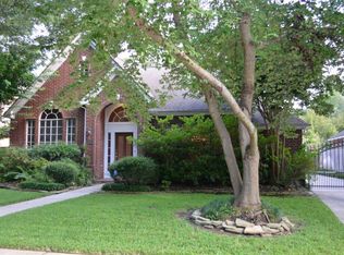 9215 Symphonic Ln, Houston, TX 77040