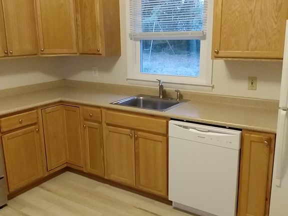 3rd image of 1308 Clearview Dr