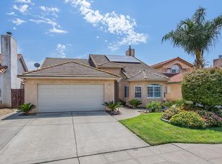 856 Robinson Ave, Clovis, CA 93612