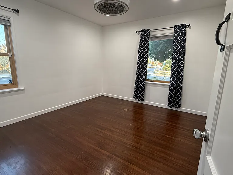 10257 Olive St — Photo 17