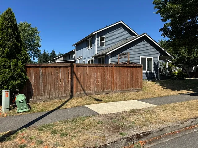 18325 SE 261st Ct — Photo 4