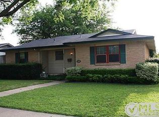 1113 Forest Ridge Dr, Garland, TX 75042