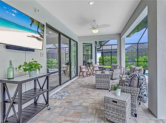 5th image of 19537 Estero Pointe Ln