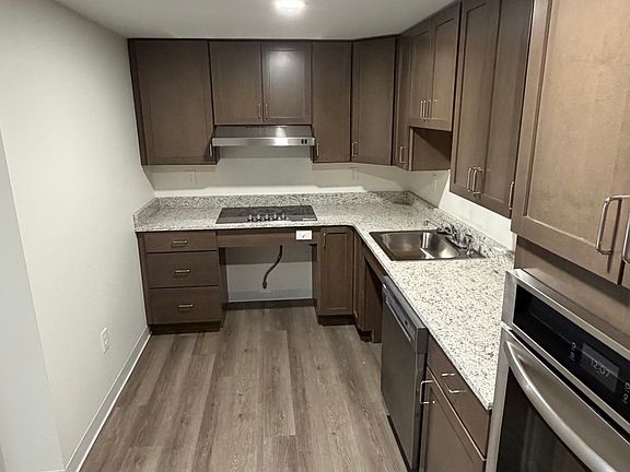 3rd image of 1740 Washington St #3