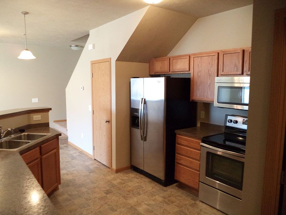 The Heights Condos Apartment Rentals Minot, ND Zillow