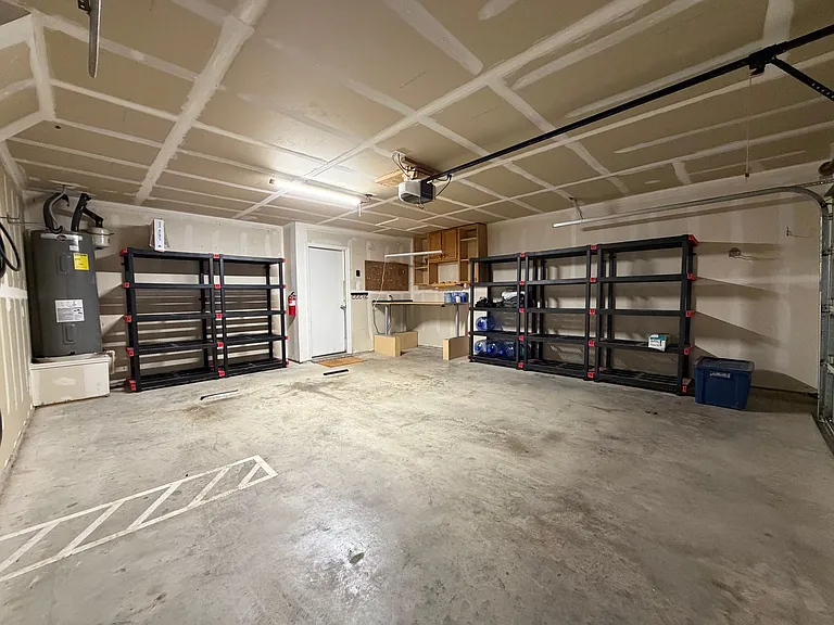 9913 Amosite Dr — Photo 27