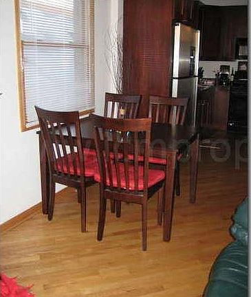 5th image of 2535 N Southport Ave #2D
