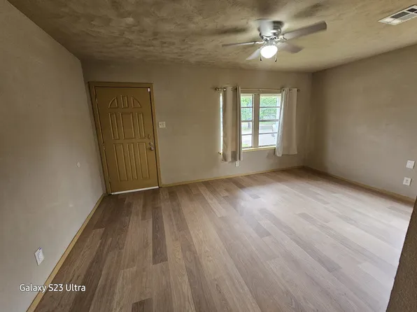 3026 Airport Blvd, Houston, TX 77051