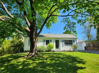 136 Marshall Rd, Woonsocket, RI 02895