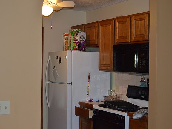 3rd image of 8677 Scenicview Dr #A106