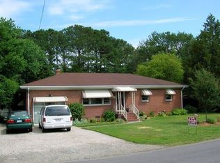 408 Ingram Rd, Virginia Beach, VA 23452