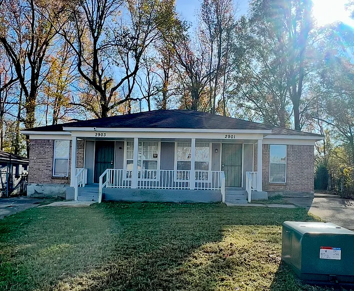 2901 Elbert Dr — Photo 1