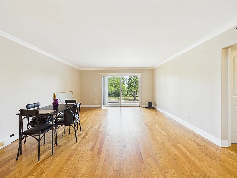 2210 S Goebbert Rd #226 — Photo 3