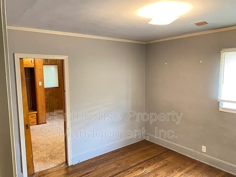 605 Houston St — Photo 15