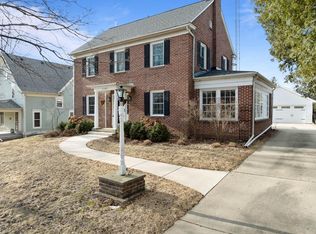 1105 Barnes St, Delavan, WI 53115