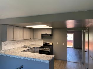 1011 W 7th St APT 3, Oxnard, CA 93030