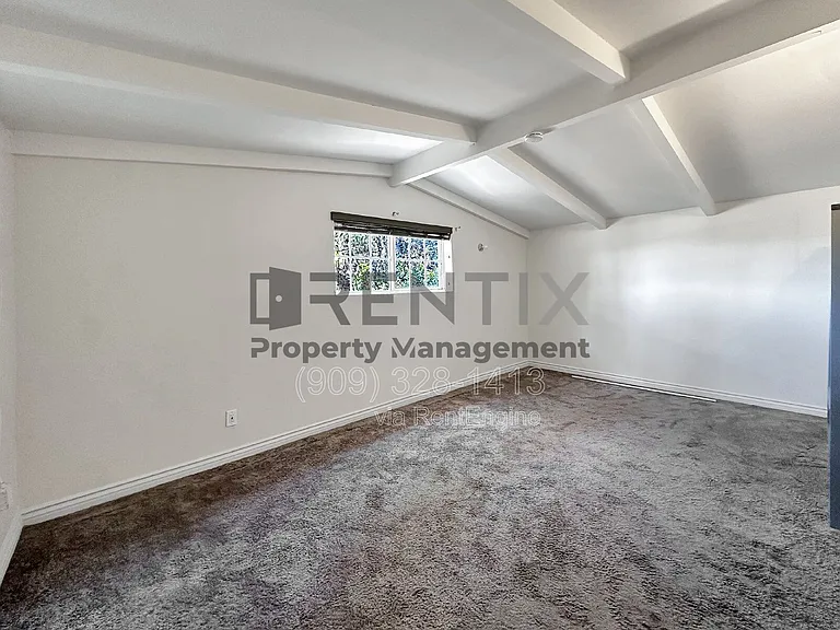 938 W Berkeley Ct — Photo 26