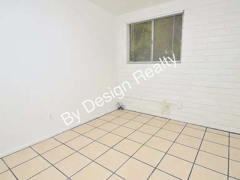 6722 E 45th St — Photo 14