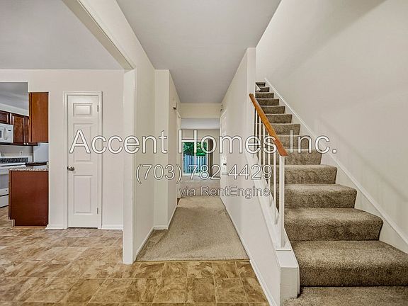 2nd image of 7915 Birchtree Ct