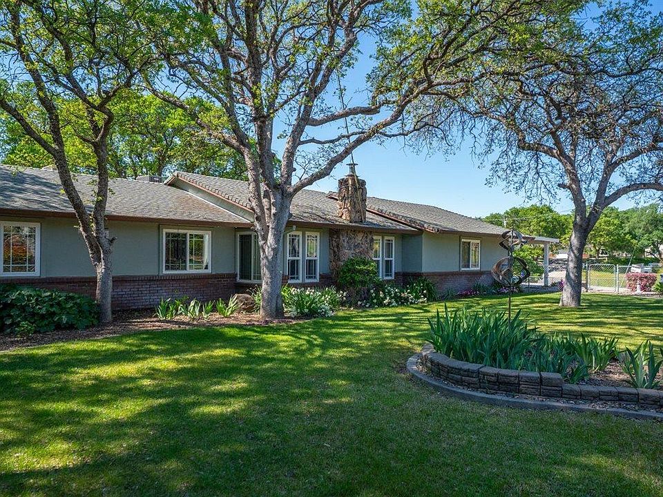 1st image of 14965 Oak Knoll Dr