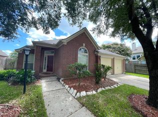 3906 Shadow Cove Dr, Houston, TX 77082