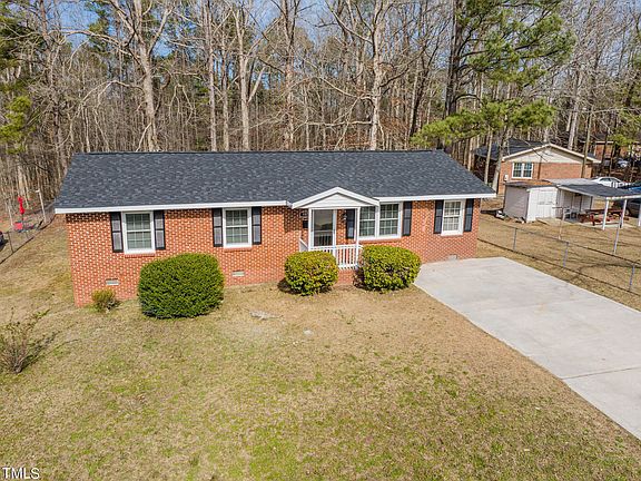 5th image of 157 Southgate Dr