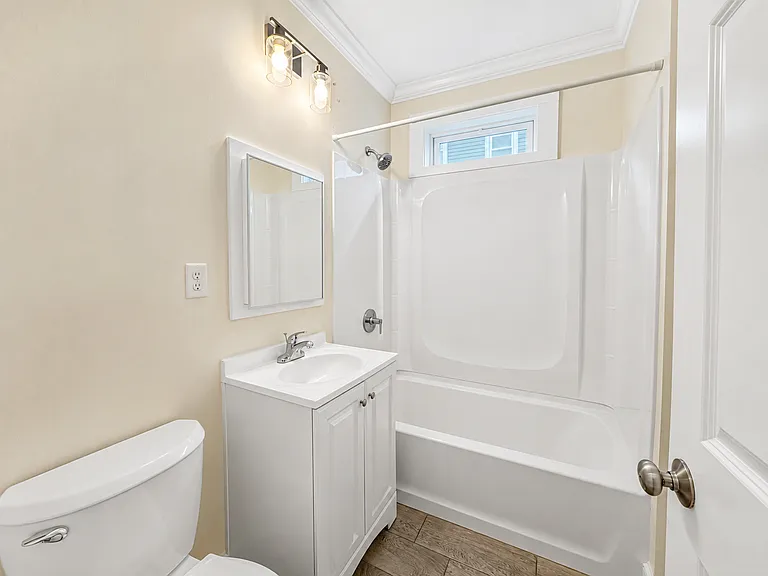 44 Glendale Ave #1 — Photo 12