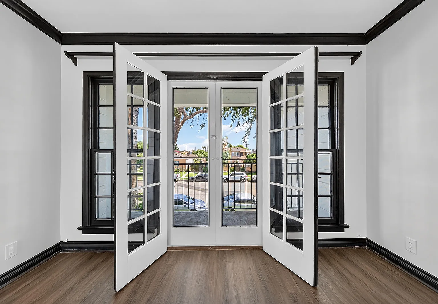 1 bed, 800 sqft, $1,850 — Photo 3