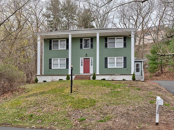 3rd image of 49 Great Woods Rd