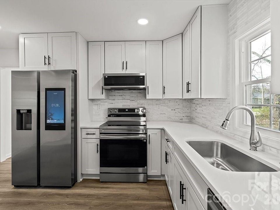 1st image of 358 Orr Dr