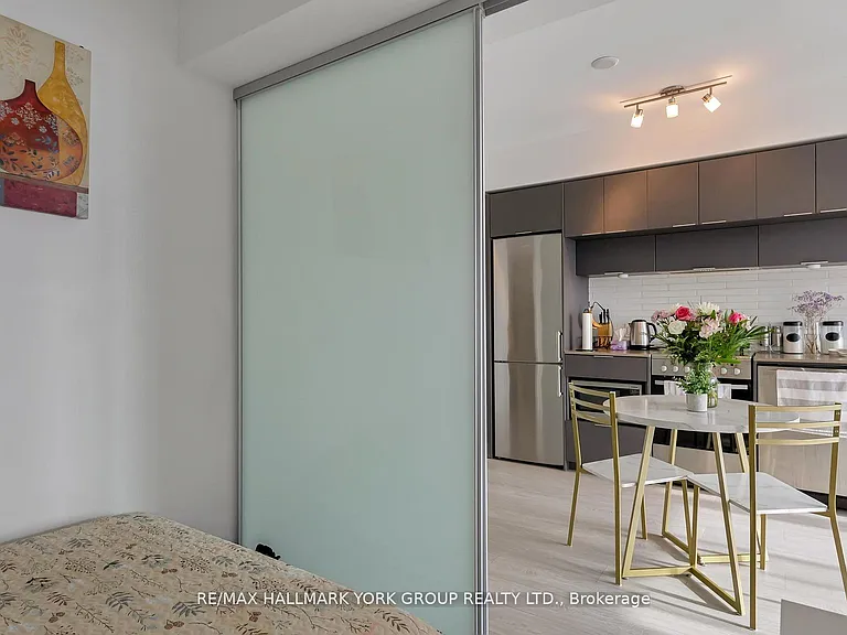 181 Dundas St E #5206 — Photo 14