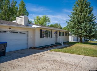 615 Hackberry St, Green River, WY 82935