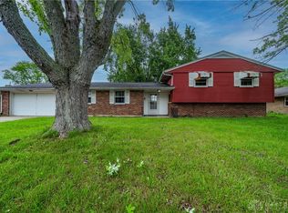 6826 Rushleigh Rd, Englewood, OH 45322