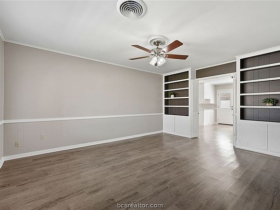 2nd image of 1402 Skrivanek Ct