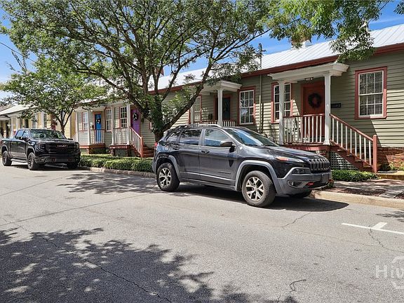 4th image of 545 E Macon Street