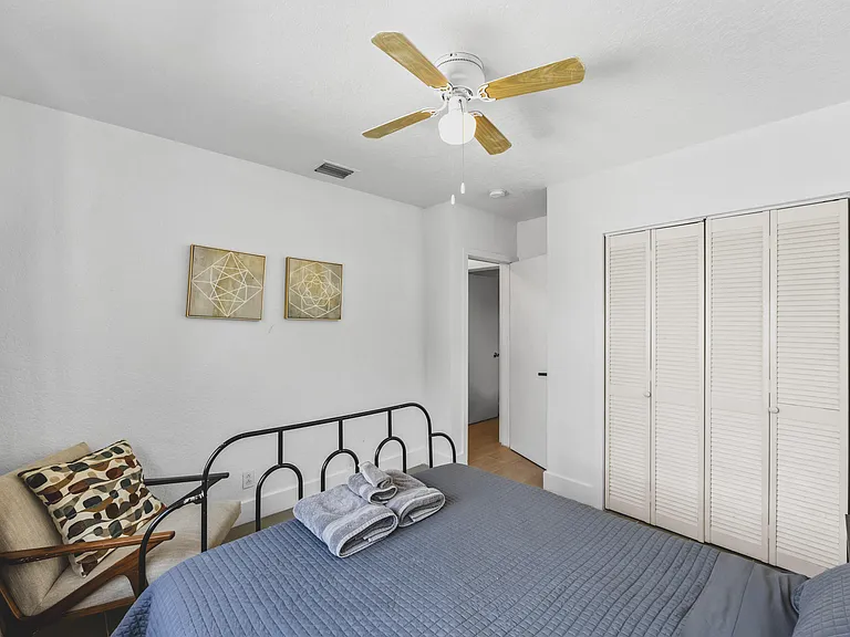 1625 Cleveland St — Photo 11