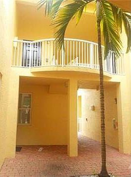4th image of 120 Jacaranda Dr APT 202