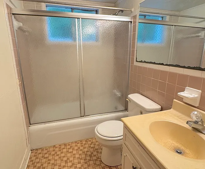 410 Bosley Ave #B — Photo 22