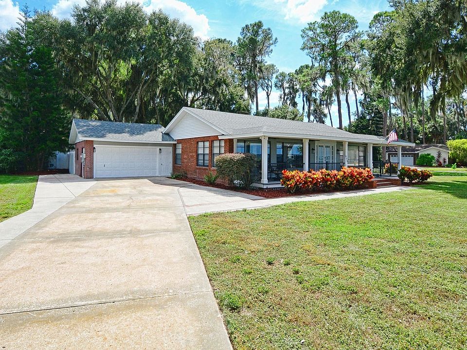 1st image of 609 Lakeshore Dr