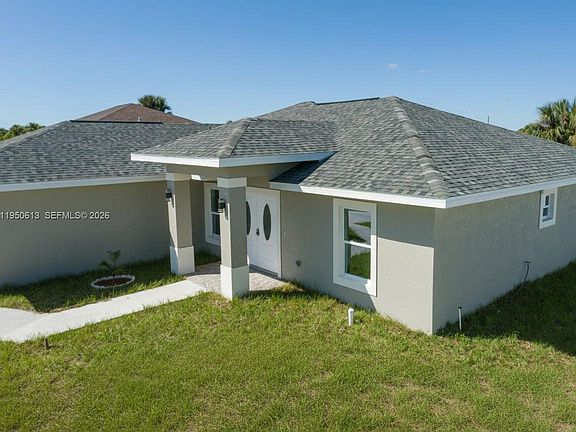 2nd image of 8038 Sunrise Cir