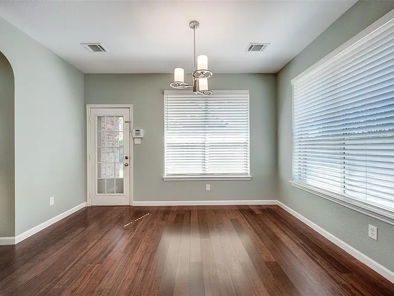 4918 Chappel Hill Dr — Photo 8